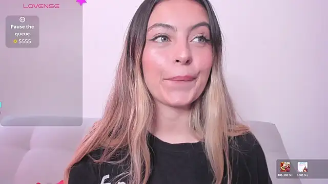 Fernanda aaaa online show from May 11, 2026, 2:45 pm