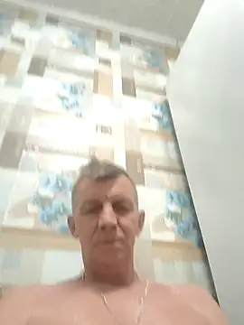 andrei73200 online show from February 13, 2026, 2:40 am