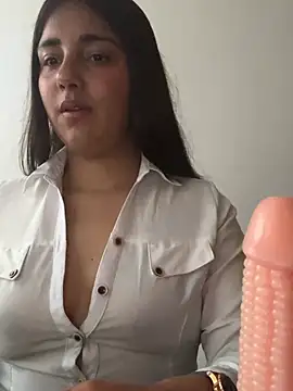 A-uroora online show from February 22, 2026, 11:03 pm