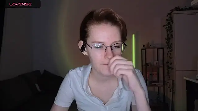 Snapshot of PetralPrime chatting on April 22, 2026, 6:09 pm PetralPrime online show from April 22, 2026, 6:09 pm