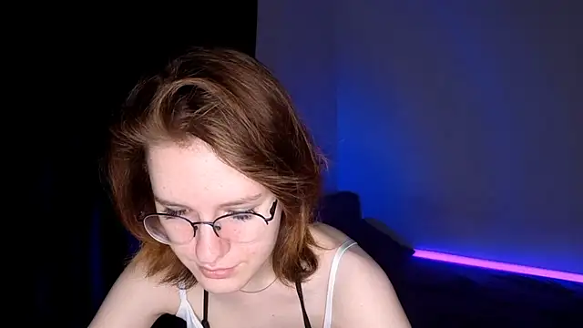 Snapshot of PetralPrime chatting on May 4, 2026, 6:37 pm PetralPrime online show from May 4, 2026, 6:37 pm