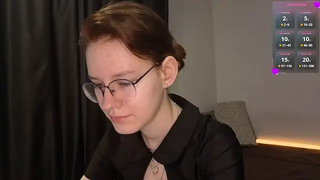 Snapshot of PetralPrime chatting on June 2, 2026, 7:16 pm PetralPrime online show from June 2, 2026, 7:16 pm