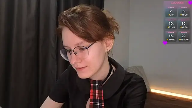 Snapshot of PetralPrime chatting on June 7, 2026, 6:44 pm PetralPrime online show from June 7, 2026, 6:44 pm