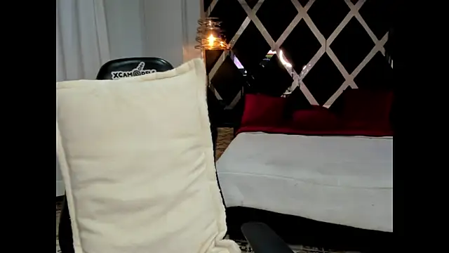 Lucia 24x online show from March 27, 2026, 1:33 pm