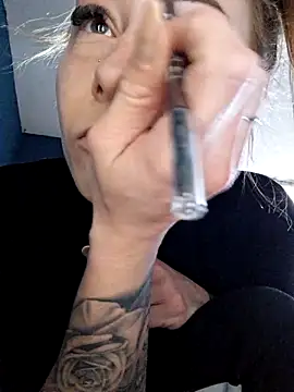 dewimp1 online show from March 15, 2026, 11:38 am