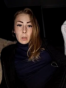 dewimp1 online show from April 18, 2026, 7:51 pm