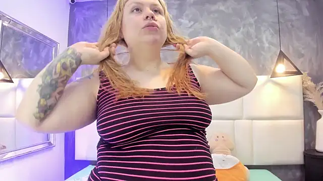 Snapshot of Martina_armos chatting on May 7, 2026, 1:38 pm Martina armos online show from May 7, 2026, 1:38 pm