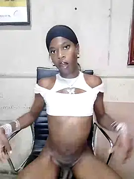 Chocolate Queenxx03 online show from February 5, 2026, 10:58 pm