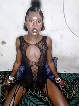 Chocolate Queenxx03 online show from March 17, 2026, 3:44 am