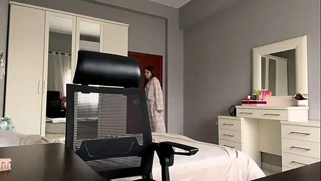 Iuckystar19 online show from February 8, 2026, 2:42 pm