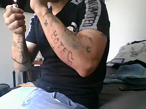 MRdxxx444 online show from May 24, 2026, 6:02 pm