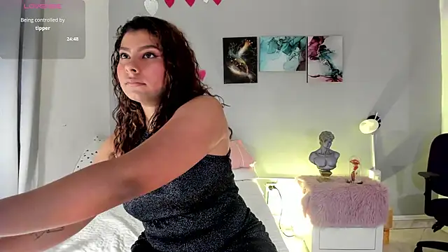 ConnyLoret online show from March 4, 2026, 3:56 am