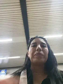 Snapshot of LizaLorini chatting on June 14, 2026, 11:40 pm LizaLorini online show from June 14, 2026, 11:40 pm