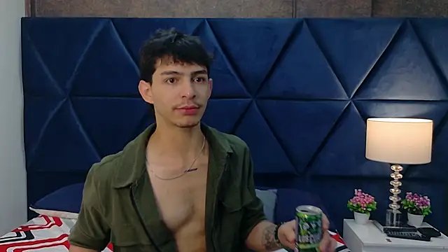 Logan Woods online show from February 16, 2026, 8:16 pm