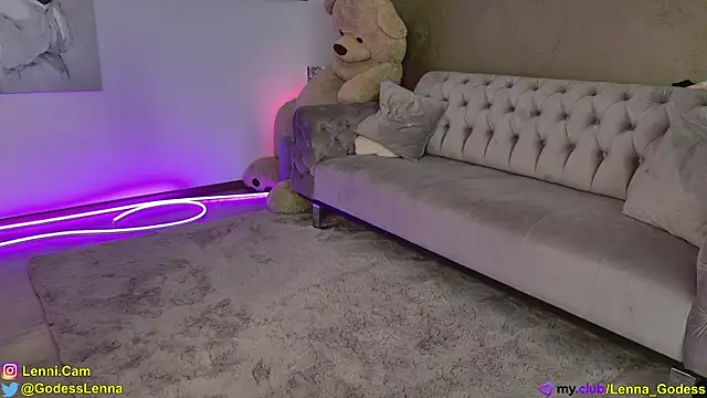 Lenna Godess online show from September 13, 2025, 5:07 am