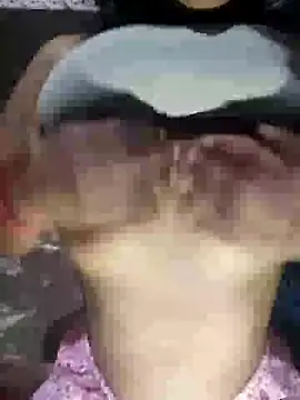 Ayesha Khan1 online show from April 12, 2026, 11:43 pm