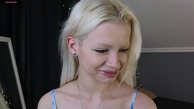 Naomi Demio online show from April 2, 2026, 12:03 pm