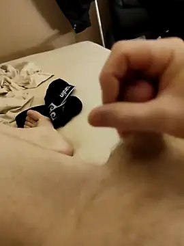 Halunja online show from March 19, 2026, 9:19 pm