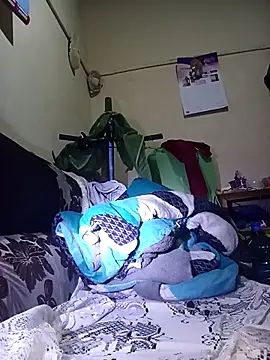 Snapshot of Blueberry23cupcake chatting on February 17, 2026, 1:13 am Blueberry23cupcake online show from February 17, 2026, 1:13 am