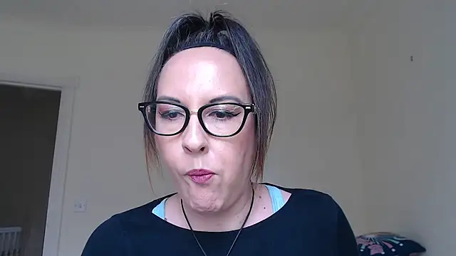 PsychicDominatrix online show from May 29, 2026, 1:31 pm