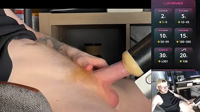 Gingerxl8 online show from April 18, 2026, 7:07 pm