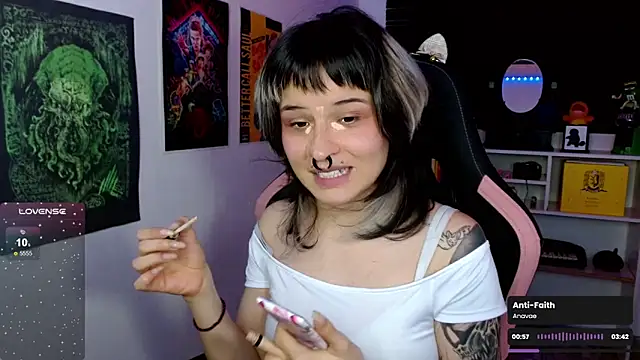 neena nyx  online show from May 12, 2026, 2:08 am