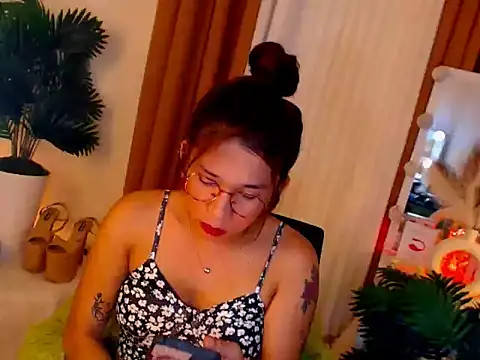 DianaRose69 online show from February 8, 2026, 6:06 am