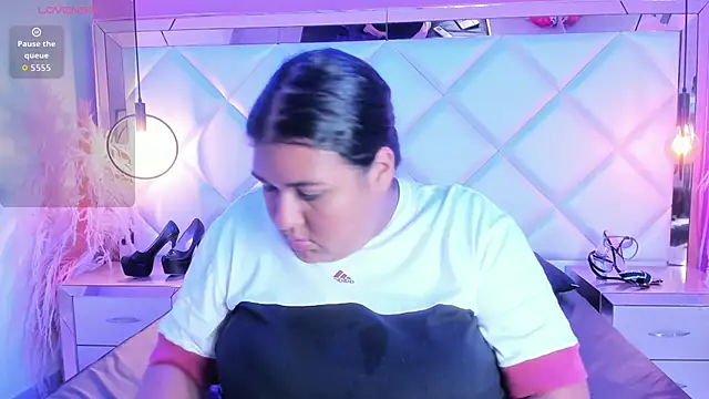 Dojaaiisha online show from April 8, 2026, 10:54 pm