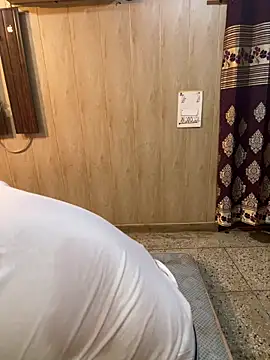 chublady online show from February 26, 2026, 4:55 am