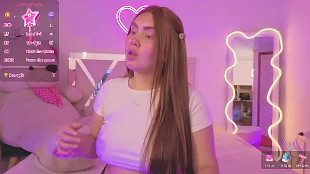 SABRIINA TAY online show from February 18, 2026, 11:50 am