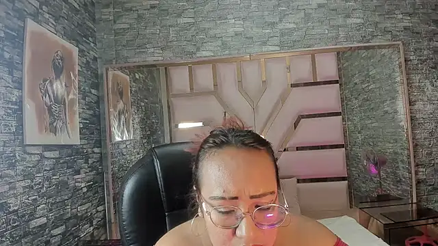 Shara Oz online show from April 11, 2026, 3:00 am