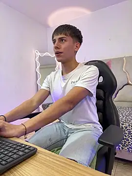 EVAN TAY online show from February 10, 2026, 2:59 am