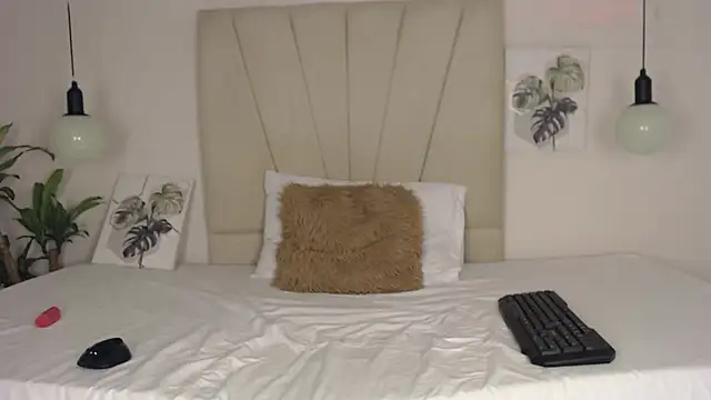 Ashley Ebony   online show from February 20, 2026, 12:38 pm