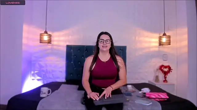 samantha foxyy online show from February 6, 2026, 12:08 pm