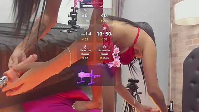 emmagirl0 online show from February 13, 2026, 2:13 pm