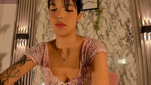 Snapshot of ChloeeMasonn chatting on July 13, 2026, 1:03 pm ChloeeMasonn online show from July 13, 2026, 1:03 pm