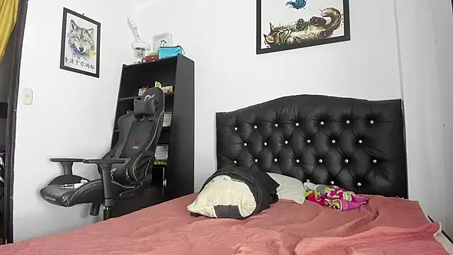 Snapshot of antonella__max chatting on May 15, 2026, 11:12 pm antonella max online show from May 15, 2026, 11:12 pm
