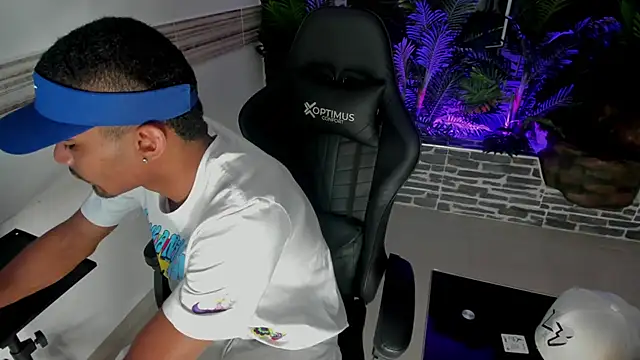 Rpoolrboy online show from March 11, 2026, 8:37 pm