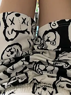 llkiki online show from February 25, 2026, 5:11 pm