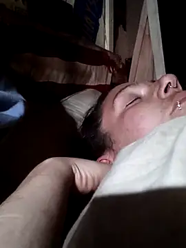 nighttimebutterfly online show from March 3, 2026, 7:14 am