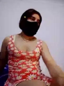 Snapshot of banouti28 chatting on June 22, 2026, 12:24 pm banouti28 online show from June 22, 2026, 12:24 pm
