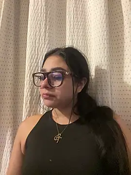 Violetta pinkk1 online show from February 16, 2026, 4:30 am