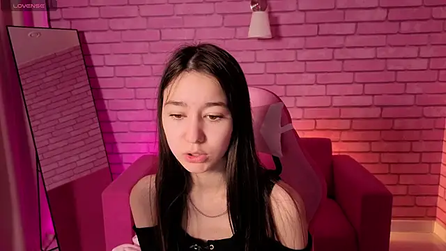 Snapshot of Nicole_Brownie chatting on May 28, 2026, 12:52 am Nicole Brownie online show from May 28, 2026, 12:52 am