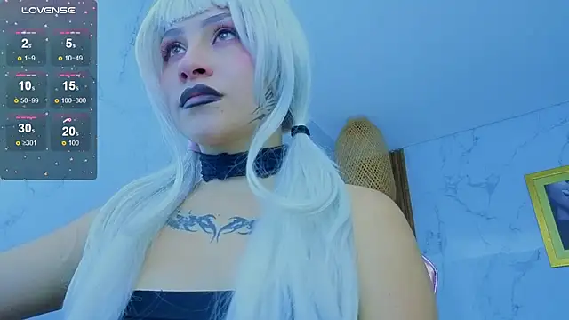 ela boob s online show from April 7, 2026, 1:44 pm