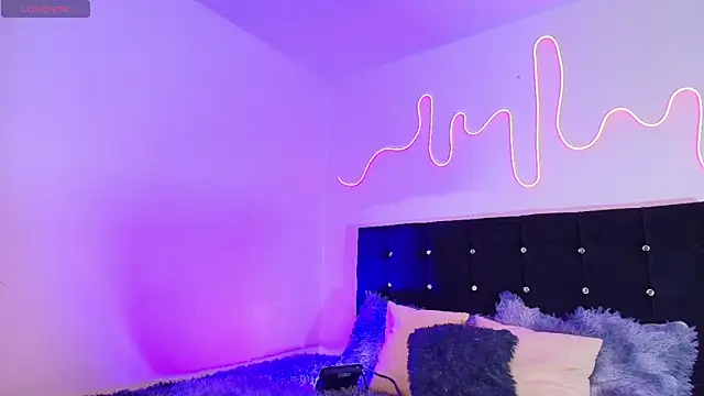 Martina Sky  online show from March 25, 2026, 4:46 pm