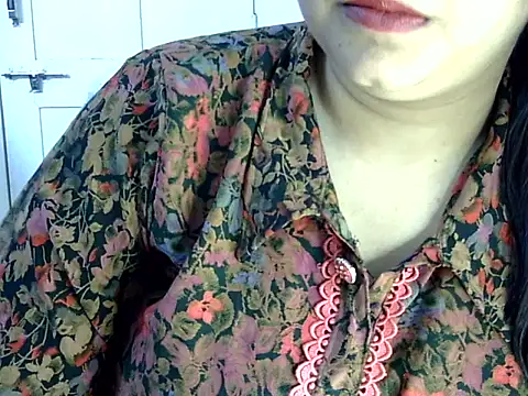 Snapshot of Cute_Aliyaa chatting on June 9, 2026, 1:56 pm Cute Aliyaa online show from June 9, 2026, 1:56 pm