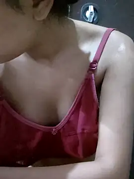 twinkle20 online show from February 22, 2026, 3:43 pm