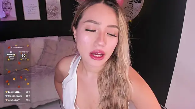 Isa cortes  online show from February 21, 2026, 1:34 pm