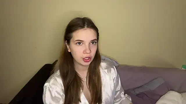 SoftIris  online show from February 18, 2026, 5:42 pm