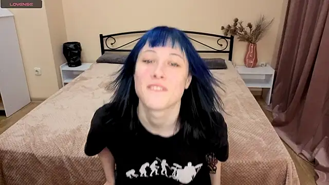 Sunny Girl X online show from April 12, 2026, 6:46 pm